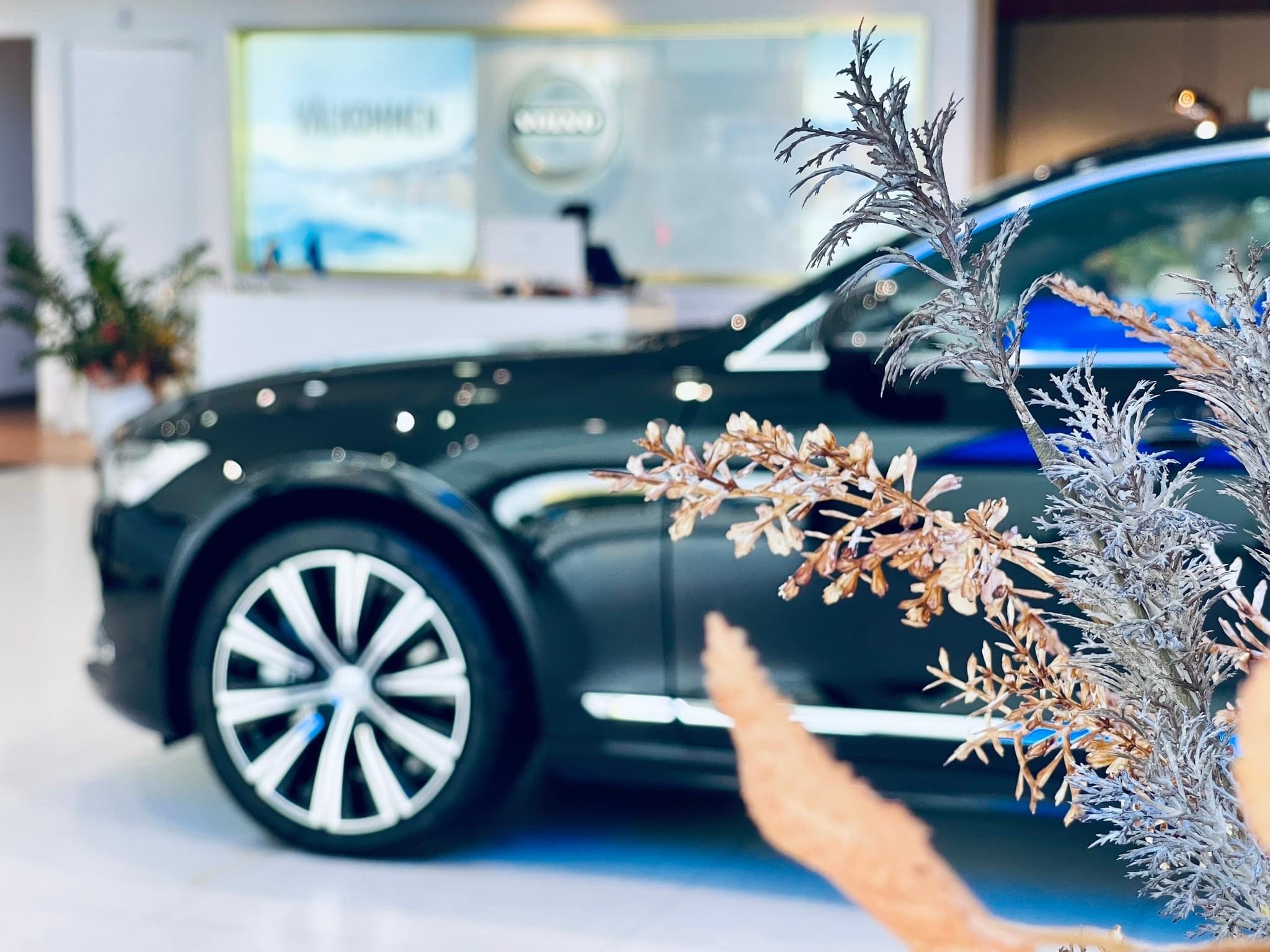 Volvo S90 - An toàn và Mạnh mẽ